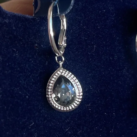 Swarovski Silver Teardrop Loop Earrings • NWT • OS - Picture 3 of 6